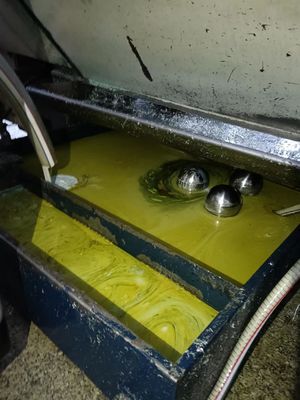 Mesin Alat Sistem Filtrasi Coolant CNC Oil Water Separator Emulsi Pembersihan