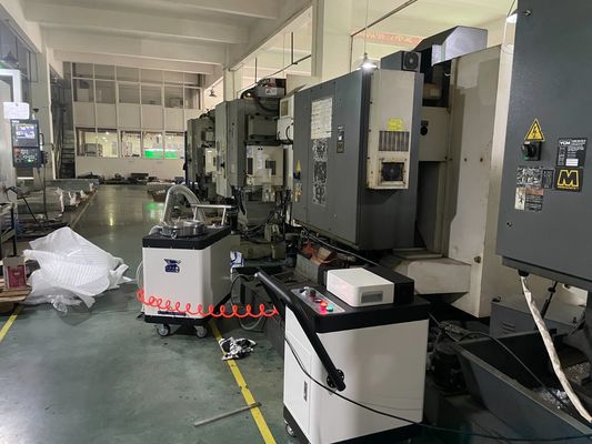 Mobil CNC Coolant Oil Separator 0.3mm Akurasi Portable Tramp Oil Separator
